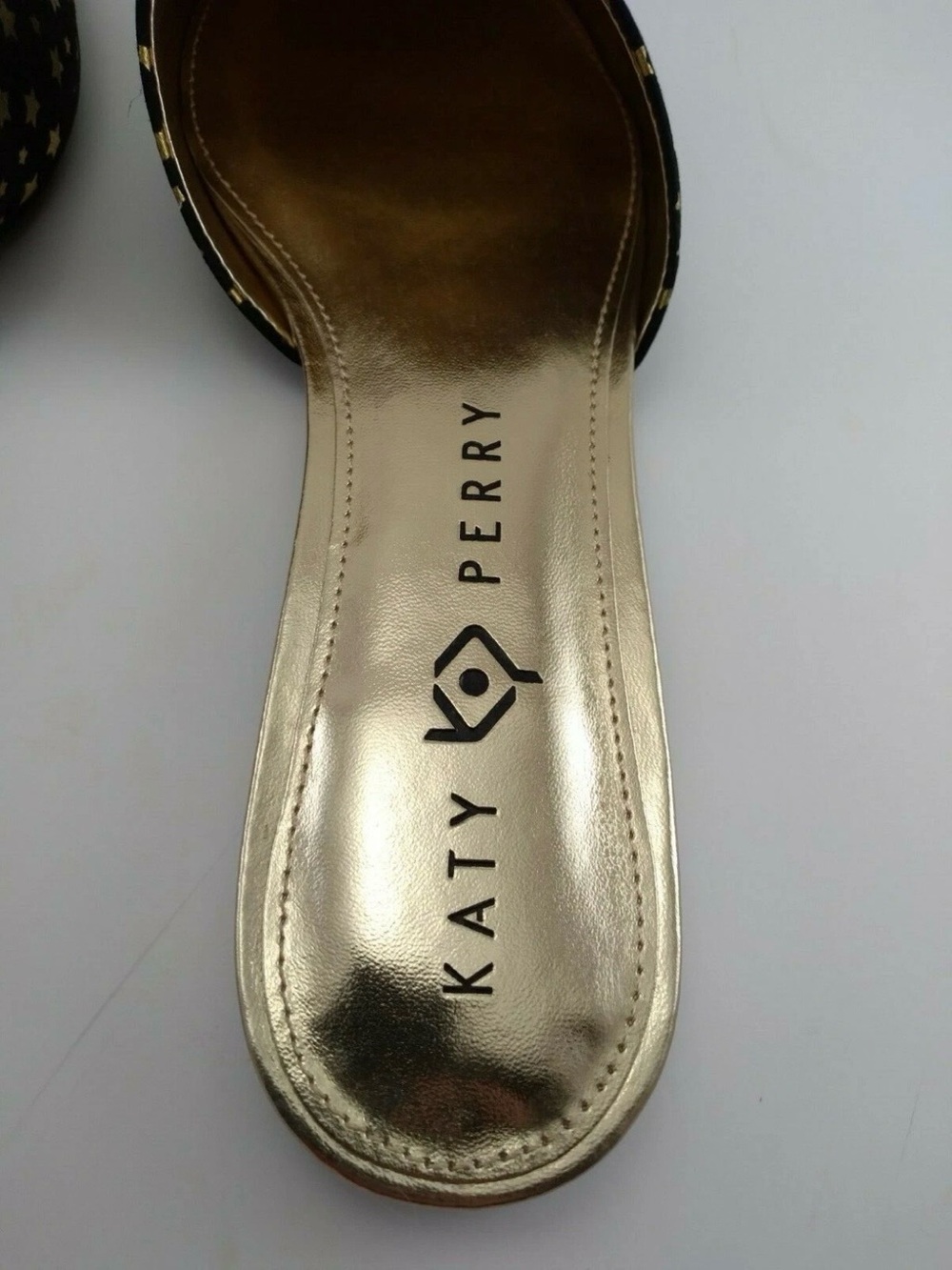 Katy Perry Gold Logo Slide Sandal - Picture 5 of 6